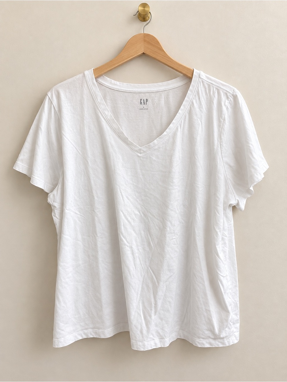 Ava & Viv White V-Neck T-Shirt Size 1X Plus Size Basic Tee